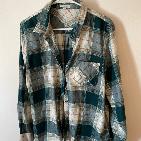 Assorted flannels - Picture 1 of 6